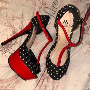 Maddison by Shoedazzle pin up style platforms